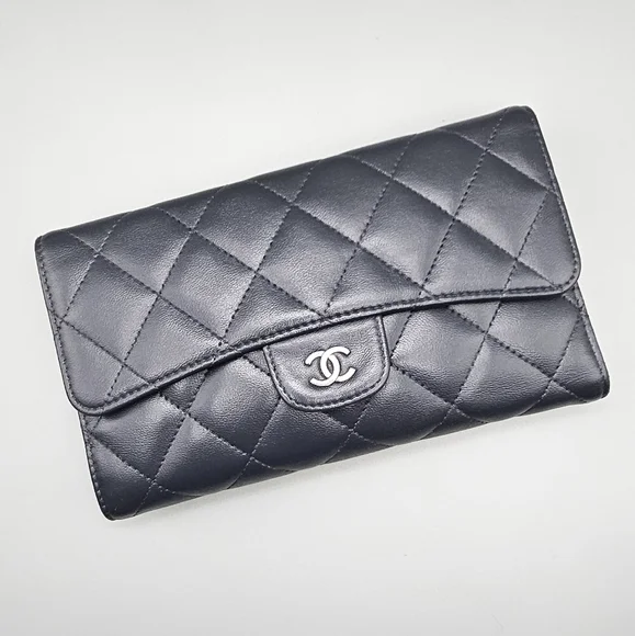 🩶CHANEL Grey Authentic Tri-fold Wallet/Clutch🩶 - Picture 10 of 17